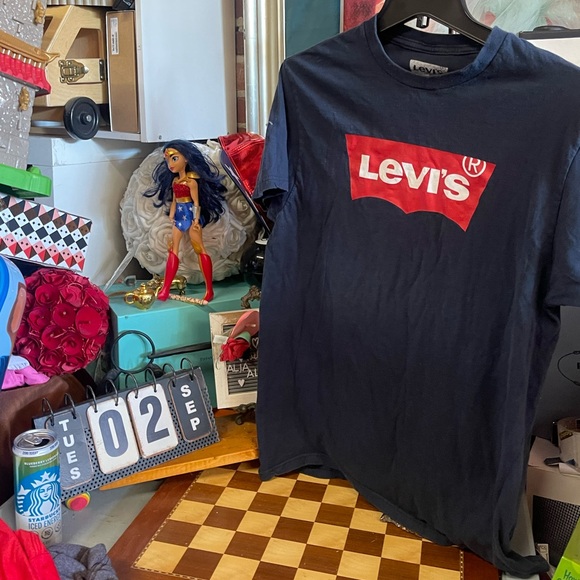 LEVI'S® LOGO GRAPHIC T-SHIRT ( - Picture 1 of 5